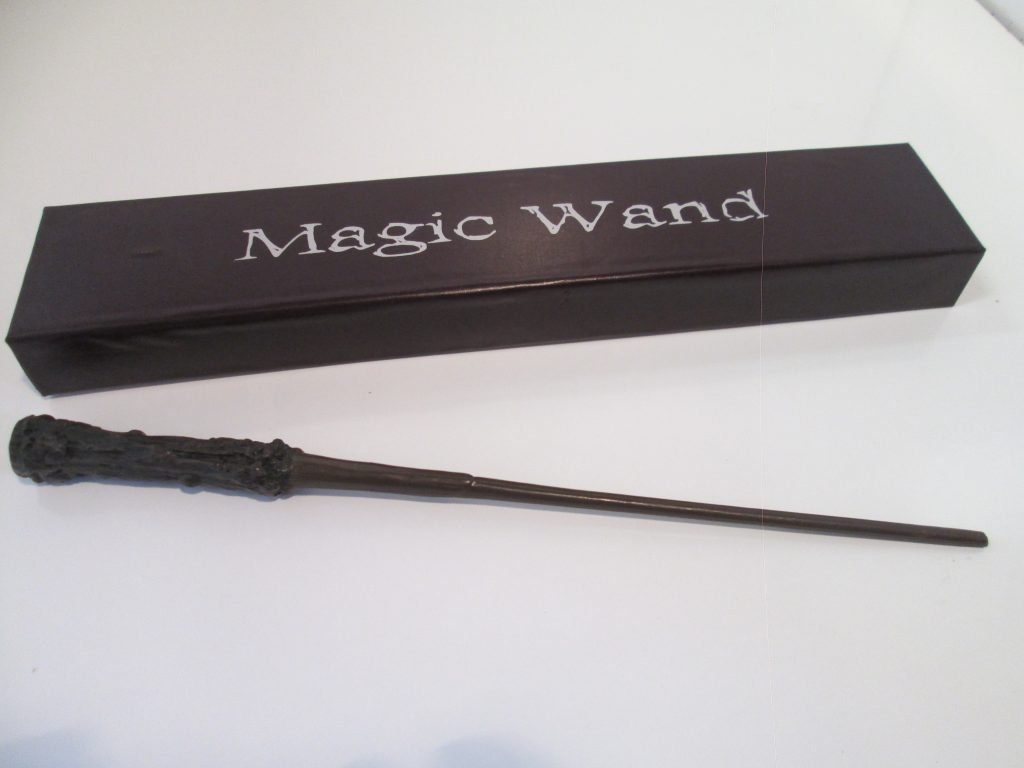 Harry Potter - Bacchetta Magica Confezione Ollivander Di Dolores Umbridge - Gadget - Noble Collection | Get Your Fun - Foto 11