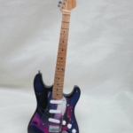Freddie Mercury viola